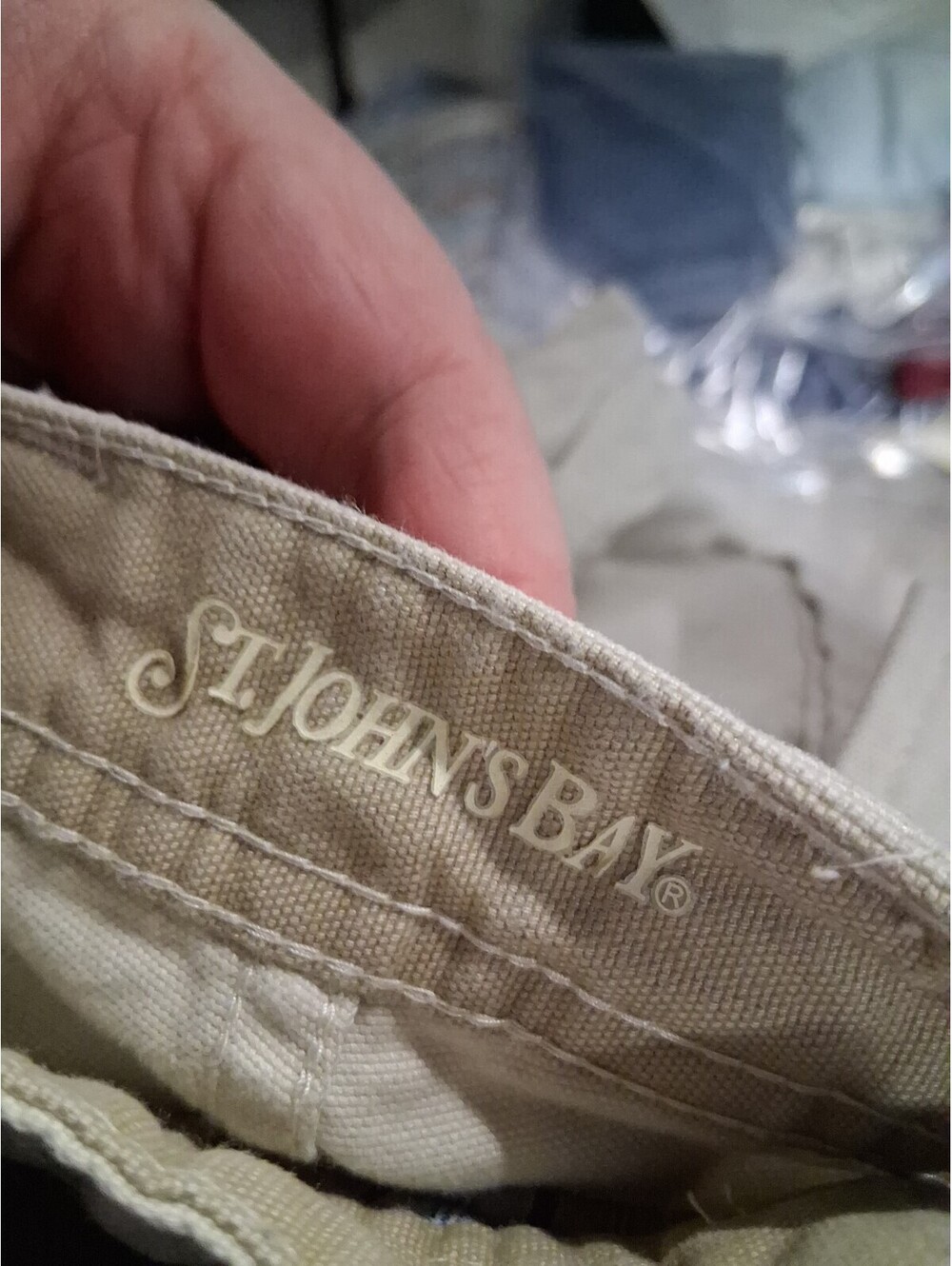 St. Johns Bay Cargo Pants Mens Size 32X30 Cream Color G2 - Picture 2 of 8